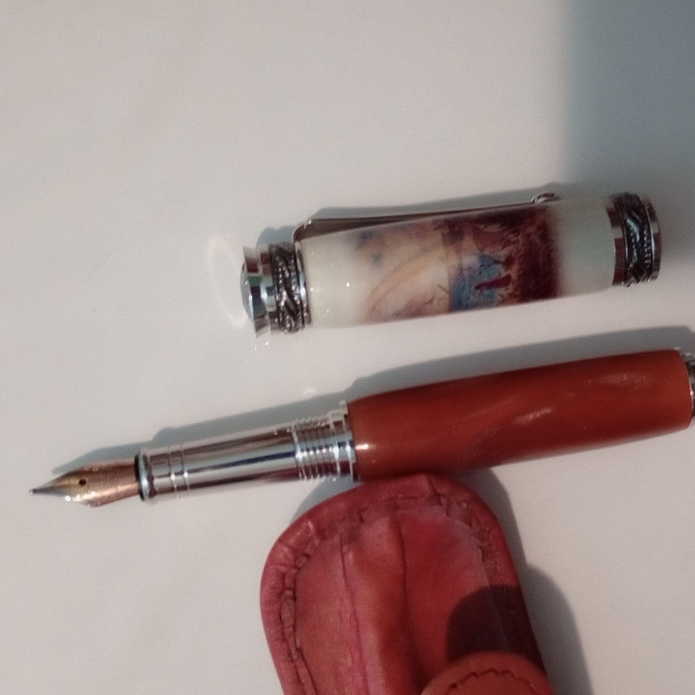 Elegant Fountain Pen - Picture 4 of 5
